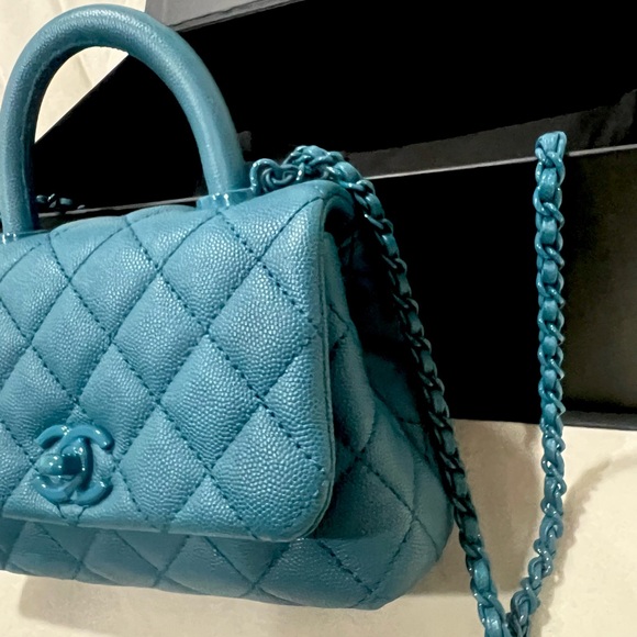 Chanel coco Caviar Turquoise Blue Bag - Picture 6 of 9